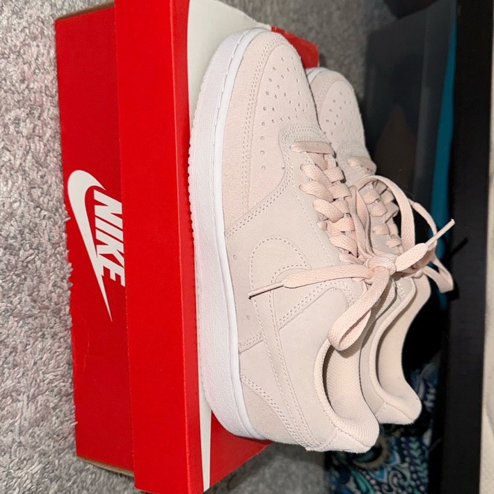 Nike Court Vision Low - Pale Pink and White